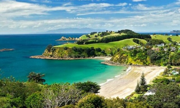 New Zealand, The 10 Best Honeymoon Destinations for 2024, 10 Best Honeymoon Locations Around The World, Top Honeymoon Destinations in 2024, Best Romantic Locations Around The World