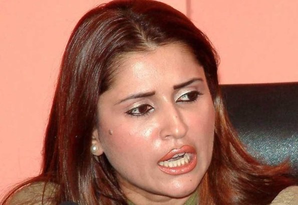 Shazia Marri:-Attractive Girl, Attractive Politicians