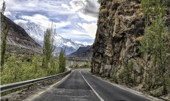 Karakoram Highway, Pakistan, The 10 Deadliest Roads In The World, Deadly Highways List, 10 Of The World's Most Dangerous Roads, Top 10 Deadliest Roads In The World
